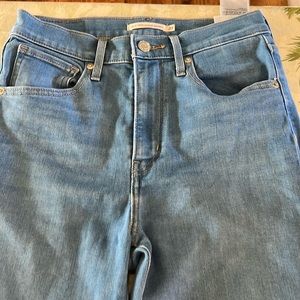 Levi mile high super skinny size 27